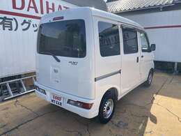 無料の代車・営業ナンバー（黒ナンバー）・レンタカーもございます。整備や車検の時もご安心ください。