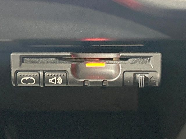 【ETC】高速道路の料金所をストレスなく通過！話題のスポットやサービスエリアに多い「スマートIC」利用時は必須のアイテムです。当店でセットアップを実施、ご納車当日からすぐにご利用いただけます！