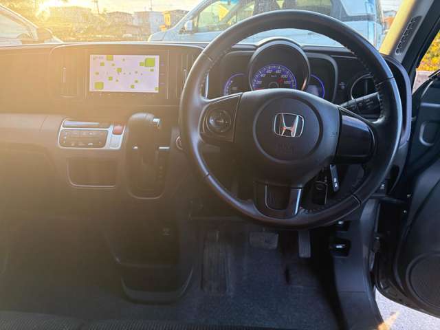 国道7号線沿い、赤い軽の看板を目印においで下さい！！カーナビで検索の場合は【弘前市境関西田16-3】とご入力下さい☆☆