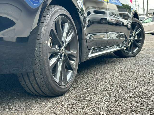 ☆☆敷地内に試乗コースも完備☆☆気になるお車が有れば乗り比べしてみて下さい☆☆
