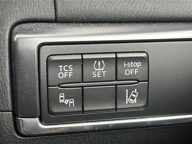 【運転席操作部】快適なドライブを楽しむための機能が装備されています！運転席から触れるので、使いやすいです！除菌プランいれていただくと、さらに清潔で安心していただけます！
