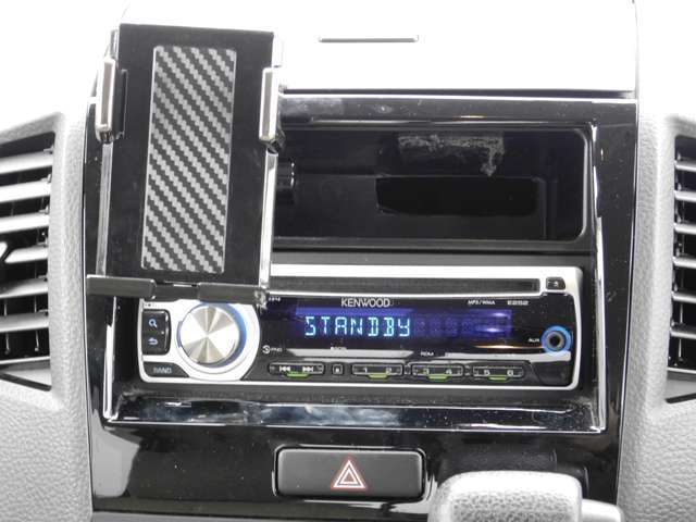 最新のカーナビ・地デジをつければ更に通勤通学に便利で快適になりますね(^^)当社で取付、移設、持ち込み取付等、車両購入時ご検討ください