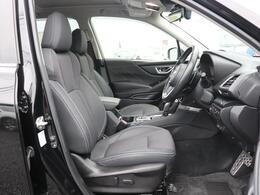 次世代アイサイト搭載 フロント、左サイド、バックカメラ アダプティブドライビングビーム スバルリヤビークルディテクション サンルーフ 電動パワーシート＆シートヒーター ステアリングヒーター