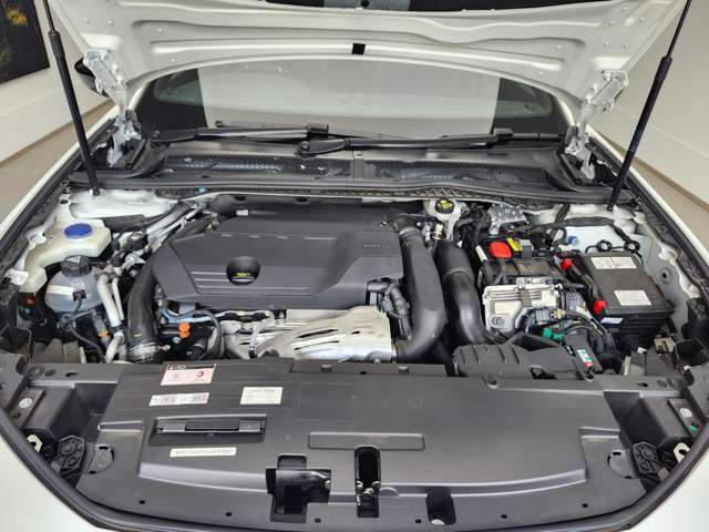 1.6リッターガソリンエンジンに110馬力の電動モーターを搭載！