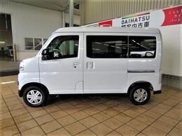 クルマの側面上部の傾きを垂直に近づけたことによるスクエアボディ