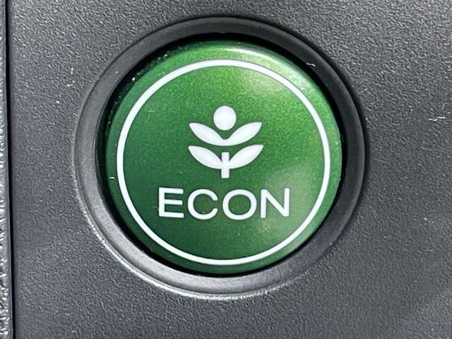 ◆【ECONモード（イーコン）】クルマの動きを管理するシステムです。燃費を優先に自動制御されるもので、低燃費走行を自然にできるようになります。