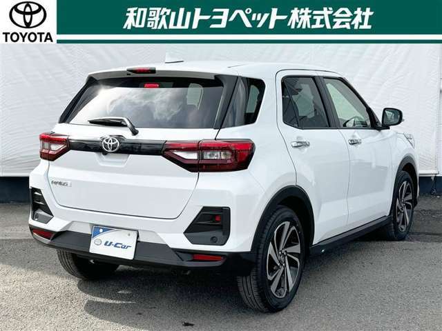 リフレッシュクリーニング「爽・快・車」施工！和歌ル山トヨペットの専門のスタッフが、独自の技術で一台一台丁寧に、内外装の清掃や除菌抗菌。下廻りやエンジンルームなど普段見えないところもキレイに仕上げます！