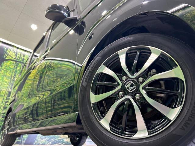 【純正14インチアルミホイール】外観にマッチした純正アルミホイールを装着しております。各種社外アルミホイールや、スタッドレスタイヤも取扱いしております。是非ご相談ください♪