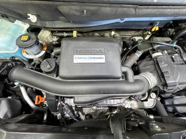 親切・丁寧な専門メカニックスタッフが応対！・車検・点検整備・事故等の修理などアフターサービスも安心。お車のカスタマイズもネクステージのサービススタッフまでご相談ください！