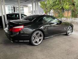 この度は、当店の車をご覧頂きありがとうございます。輸入車販売一筋43年のバイヤーが厳選仕入れしてきた良質車です。きっと、気に入って頂けることと思います。