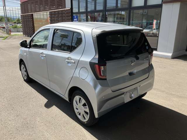 国交省の代わりに車検認定ができる「陸運局指定工場」の資格をもっており、熟練の整備士や国家資格を持った整備士が揃ってます！