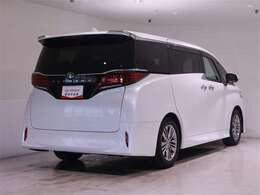 ★★★トヨタ認定中古車★★★　1年間走行距離無制限の「ロングラン保証」が付いています。全国約5,000ヶ所のトヨタのお店で保証修理可能です。お出かけ先でも安心です。選べる延長保証もご用意しています。