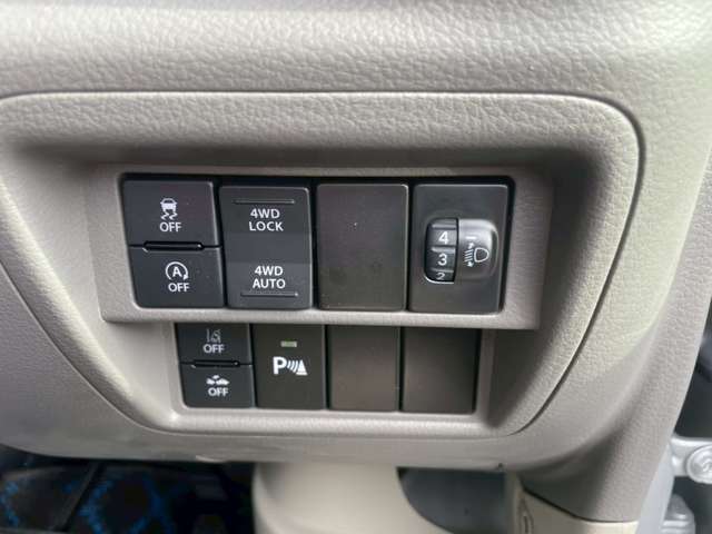 ご来店頂ける際は留守にしている事もございますので、事前に無料ダイヤル『0078-6002-929302』までお電話ください。お待たせする事無くゆっくりとお車を見て頂けるよう準備をしておきます。