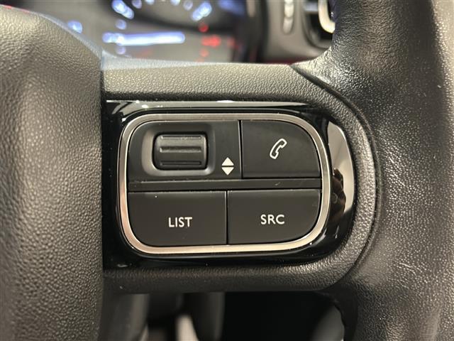 【ステアリング】専門の知識を持ったコーディネーターが、お客様にぴったりのお車をご提案をさせていただきます。ご気軽にお立ち寄りくださいませ。