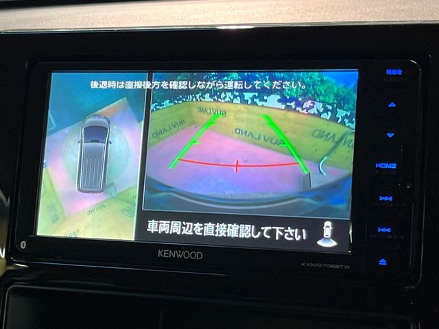 【マルチアラウンドモニター】専用のカメラにより、上から見下ろしたような視点で360度クルマの周囲を確認することができます☆縦列駐車や幅寄せ時に活躍してくれます♪