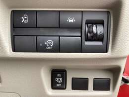 車線逸脱防止支援機能やアイドリングストップ、電動スライドドアも装備！