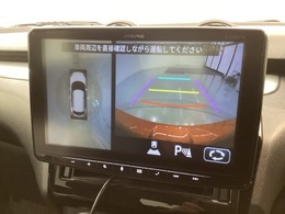 全方位モニターがついています！　車の周囲を360°安全確認できるので、普段の駐車はもちろんの事、縦列駐車や幅寄せの際にも活躍してくれますよ。