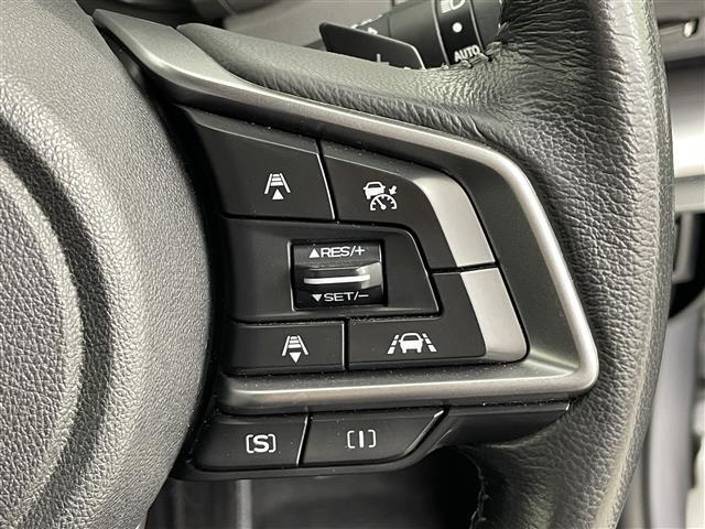 【　アダプティブクルーズコントロール　】設定した車速内で自動で加減速♪先行車との車間距離を適切に維持した追従走行が可能です♪