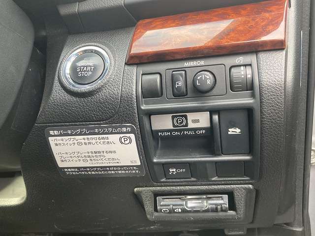 納車前の整備もしっかりさせていただきます。もちろんアフターサービスもお任せ下さい！