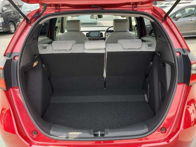 ご希望のお車が売約済みの場合、新車を同等価格にてご案内出来る場合がございますので是非ご相談ください！