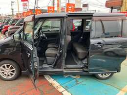 当店では、自社で仕入れした厳選車両を、多数展示しております。リーズナブルなお車を多数在庫しております。掘り出し物を探しにいらしてください。