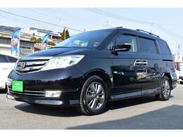 電動ダブルサンルーフ・黒革シート・シートヒーター・運転席パワーシート・両側電動スライドドア・純正HDDインターナビ・CD録音・DVD再生・フルセグTV・バックカメラ・スマートキー・ETC・ルーフレール