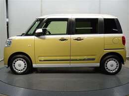 【両側電動スライドドア】狭いスペースでも隣の車を気にせずにドアを開閉できます！乗り降りや大きな荷物の積み降ろしもスムーズです♪