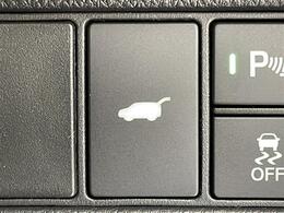 【運転席操作部】快適なドライブを楽しむための機能が装備されています！運転席から触れるので、使いやすいです！除菌プランいれていただくと、さらに清潔で安心していただけます！