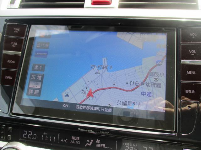初めての場所、長距離ドライブも安心のナビ付きです。