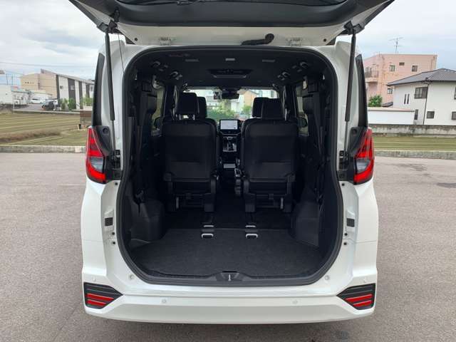 ルームクリーニングも隅々まで綺麗にしてお渡ししています。他店の車のクオリティと比較してください！！！