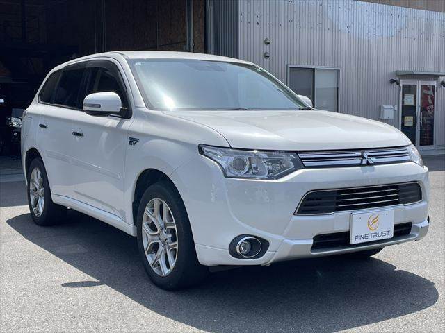 【3ヵ月無料保証】すべての車両に無料保証付帯で安心♪更に保証項目406部位、7年間の保証を別途ご用意いたしております。又、24時間対応のロードサービス付でフルサポート♪