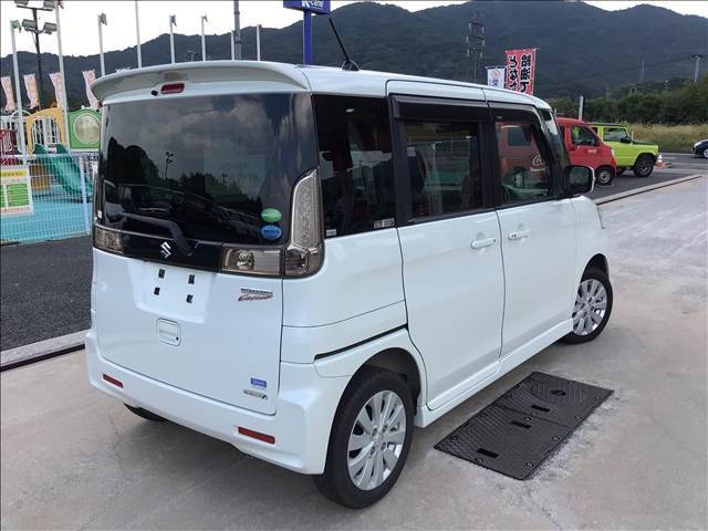 軽×カフェのコラボレーション！各種ソフトドリンクや挽きたてコーヒー、ケーキなどご用意しております！