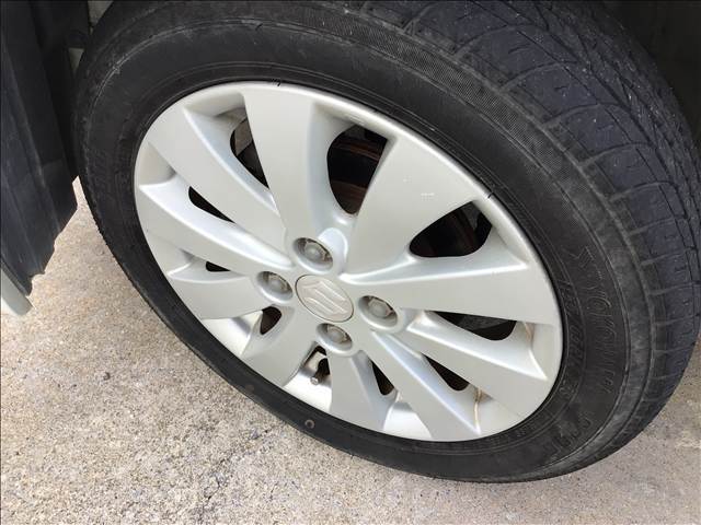 ケイカフェグループの在庫はなんと1500台以上！本格的なカフェを併設した新しいコンセプトのお店です。