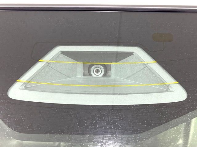 【スズキ　セーフティサポート】走行中に前方の車両等を認識し、衝突しそうな時は警報とブレーキで衝突回避と被害軽減をアシスト。より安全にドライブをお楽しみいただけます。