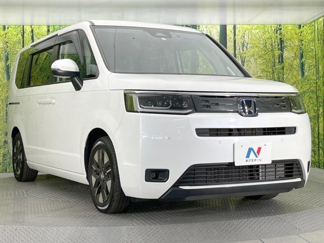 大好評のボディコーティング「弾スプラッシュコート」もご納車までに施工可能。通常のガラスコートと異なる、耐久年数6年の無機質ガラスコーティングが、ボディをキレイな状態に保ってくれます。