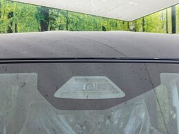 【スズキ　セーフティサポート】走行中に前方の車両等を認識し、衝突しそうな時は警報とブレーキで衝突回避と被害軽減をアシスト。より安全にドライブをお楽しみいただけます。