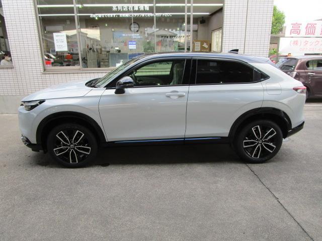 人気のオプション色！パール/黒ルーフツートン