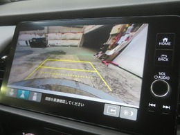 後方確認はオマカセのリアカメラ付です。雨天時や夜間のバック駐車時などで特に視界の安全確認に役立ちます。