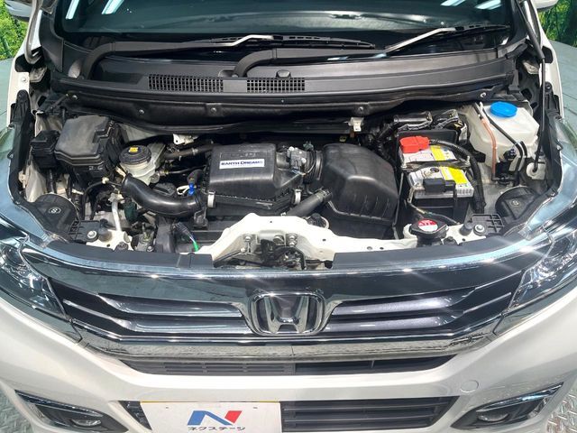 親切・丁寧な専門メカニックスタッフが応対！・車検・点検整備・事故等の修理などアフターサービスも安心。お車のカスタマイズもネクステージのサービススタッフまでご相談ください！