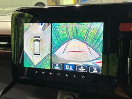 【全方位モニター用カメラ】専用のカメラにより、上から見下ろしたような視点で360度クルマの周囲を確認することができます☆死角部分も確認しやすく、狭い場所での切り返しや駐車もスムーズに行えます。