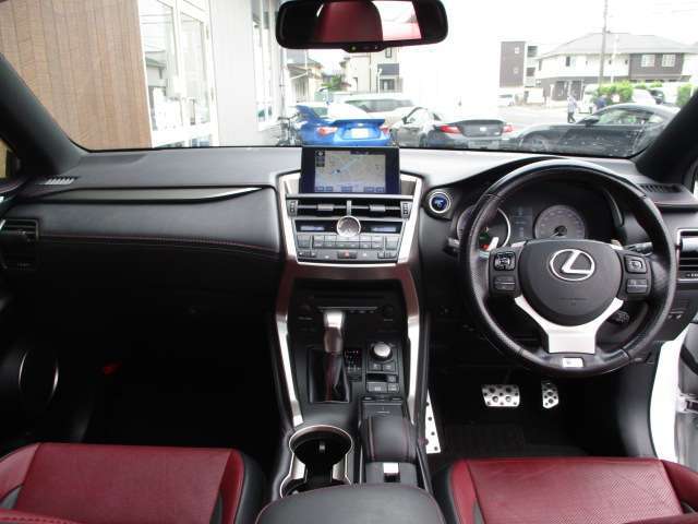 当店の中古車は全車走行テスト確認済です。安心してお乗りいただける車両を厳選価格にて販売しております。