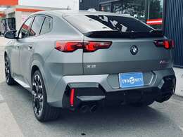 中古車は一物一価。お客様にピッタリなお車に会えるように、スタッフが全力でサポート致します！豊富な知識を持ったスタッフと共に、あなただけの1台を一緒に見つけましょう！