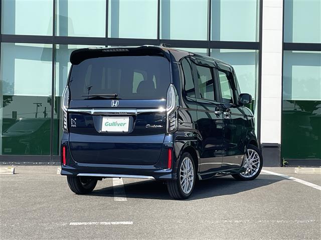 【右斜後】ガリバーの保証は、走行距離が無制限！電球や消耗品、ナビ等の社外品も保証対象。末永いカーライフに対応する充実した保証内容（保証期間によって保証内容は変わります。)