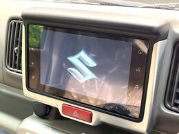 【ディスプレイオーディオ】視認性が高いディスプレイオーディオを装備♪操作性も良好で直感的なソース選択が可能です。