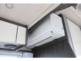 乗車人数：4名　就寝人数：4名　車両サイズは、長さ577cm　幅223cm　高さ272cm。8ナンバーとなります♪