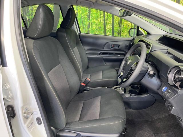 運転席シート廻りは使用感も少なく、良好な状態となっています。丁寧に使われていたことがよくわかりますね。