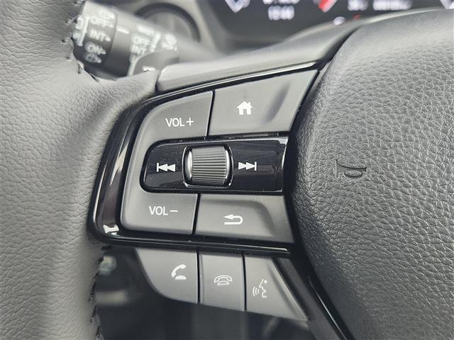 【運転席操作部】快適なドライブを楽しむための機能が装備されています！運転席から触れるので、使いやすいです！除菌プランいれていただくと、さらに清潔で安心していただけます！