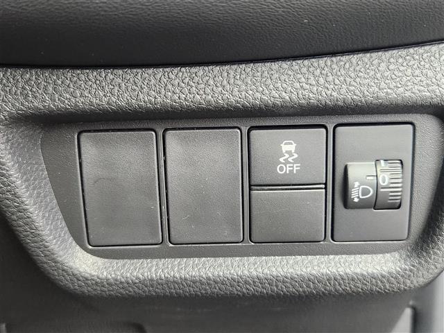 【運転席操作部】快適なドライブを楽しむための機能が装備されています！運転席から触れるので、使いやすいです！除菌プランいれていただくと、さらに清潔で安心していただけます！