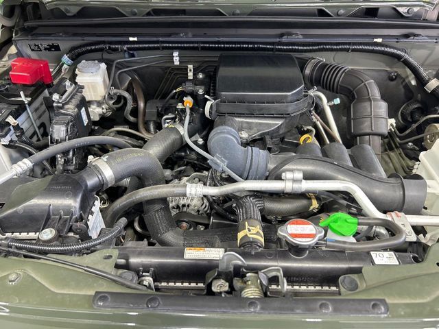 親切・丁寧な専門メカニックスタッフが応対！・車検・点検整備・事故等の修理などアフターサービスも安心。お車のカスタマイズもネクステージのサービススタッフまでご相談ください！