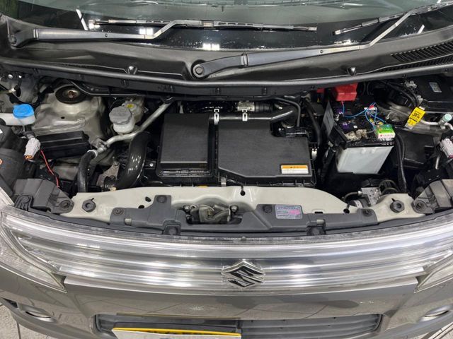 親切・丁寧な専門メカニックスタッフが応対！・車検・点検整備・事故等の修理などアフターサービスも安心。お車のカスタマイズもネクステージのサービススタッフまでご相談ください！